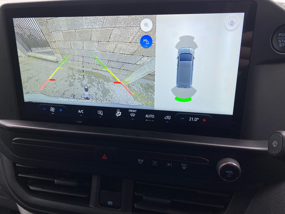 2025 Ford Transit Custom - image 21