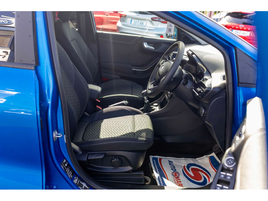 2021 Ford Puma - image 7