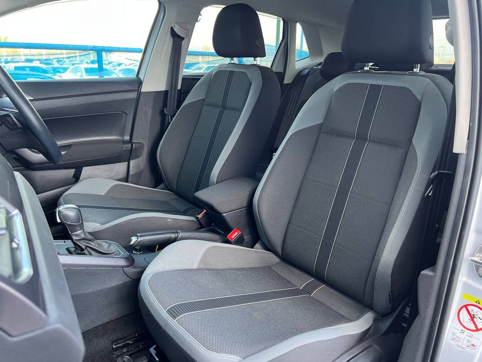 2018 Volkswagen Polo - image 6