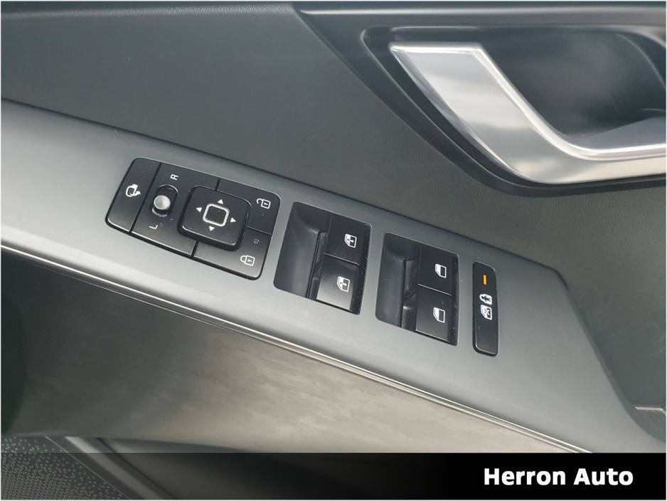 2024 Kia Niro - image 6