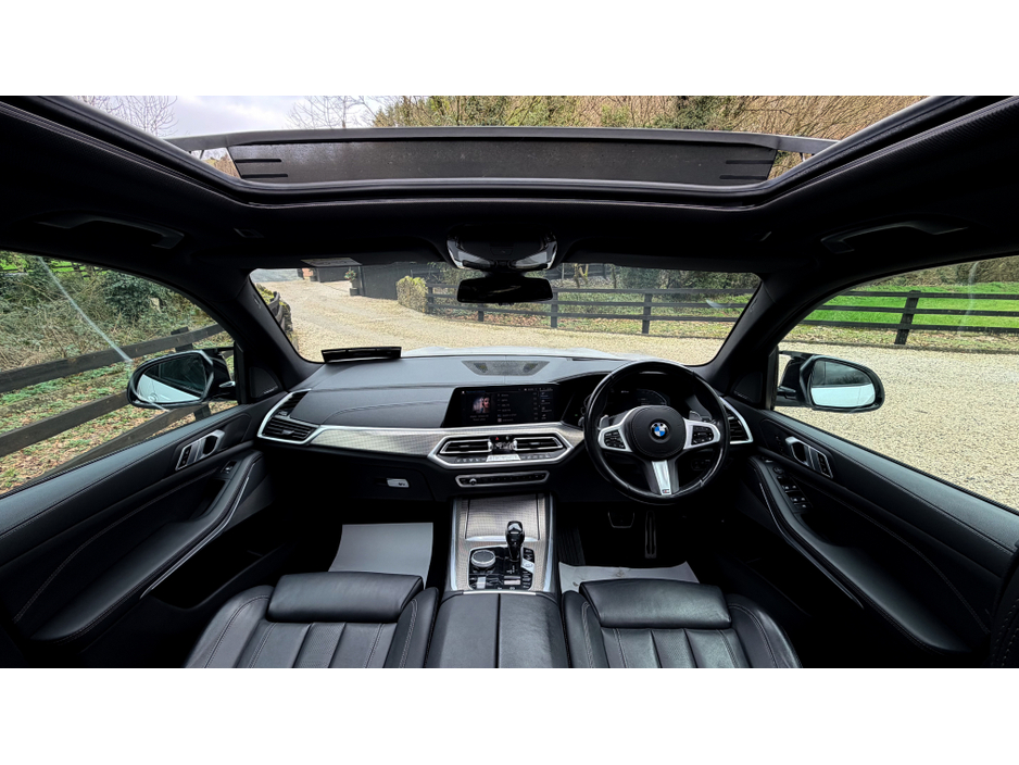 2021 BMW X5 - image 14