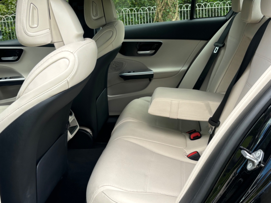 2022 Mercedes-Benz C Class - image 10
