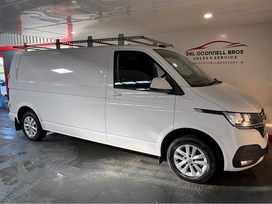 2023 Volkswagen Transporter - image 9