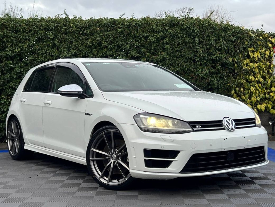 2014 Volkswagen Golf R 4MOTION 2.0 TSI // NEW PRETORIA ALLOYS // LEATHER INTERIOR // REVERSE CAMERA €24,900