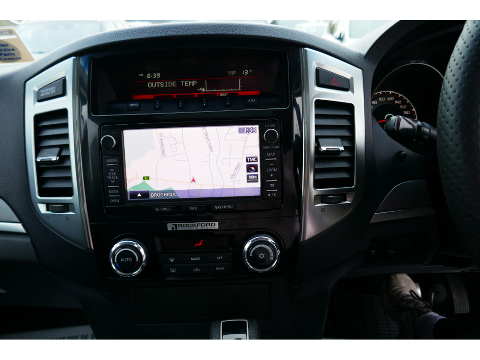 2015 Mitsubishi Pajero LWB N1 5-ST AT N 4DR A AUTO €22,000