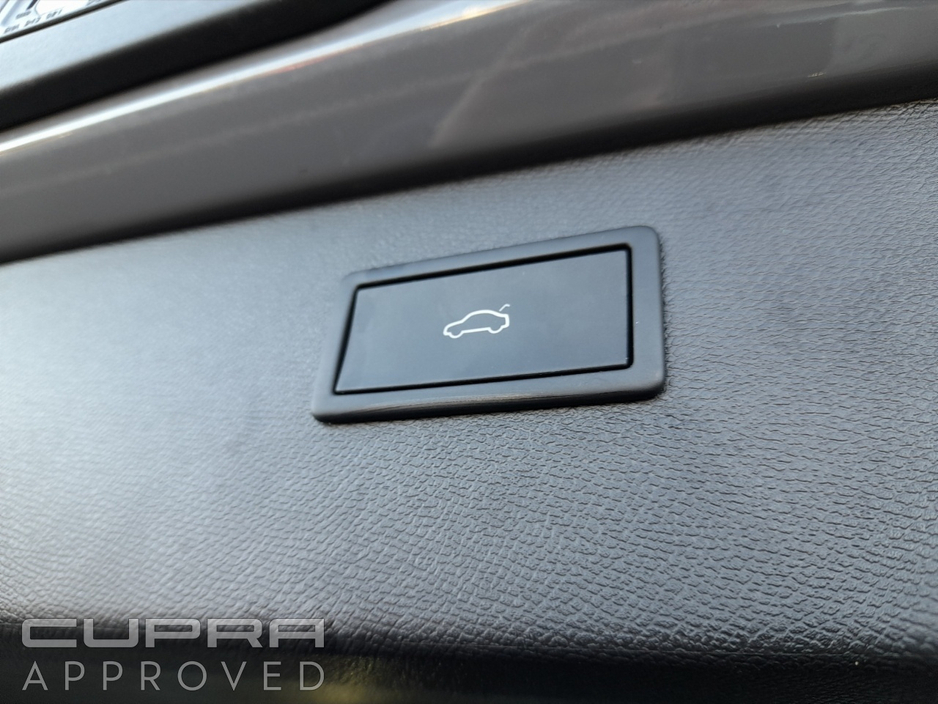 2025 Cupra Formentor - image 18
