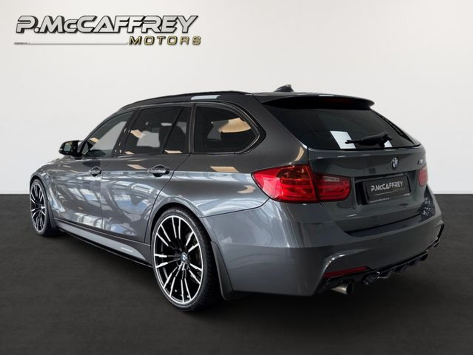 2015 BMW 3 Series - image 7