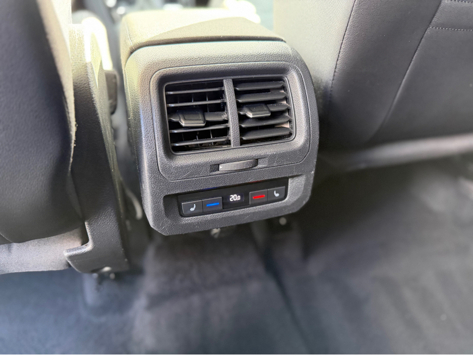 2017 Volkswagen Touran - image 35