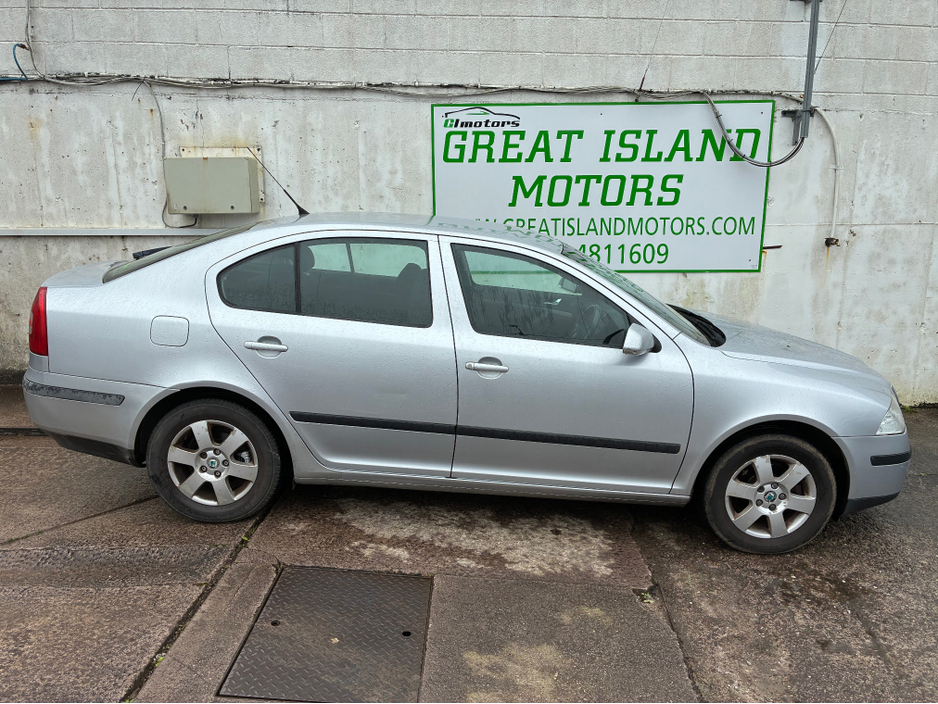 2008 Skoda Octavia - image 3