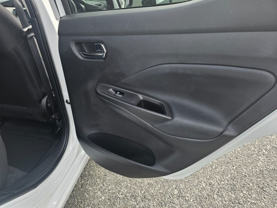 2022 Nissan Micra - image 18