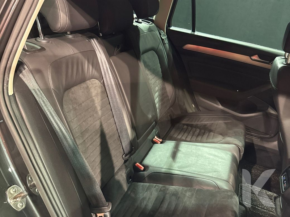 2018 Volkswagen Passat ESTATE - 1.4L TSI AUTOMATIC - HALF LEATHER UPHOLSTERY - REVERSE CAMERA/PARKING RADAR - CRUISE CONTROL €20,950