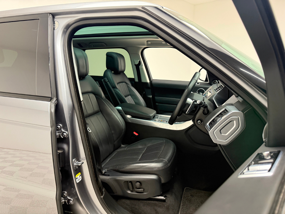 2020 Land Rover Range Rover Sport HSE DYNAMIC P400E €42,990