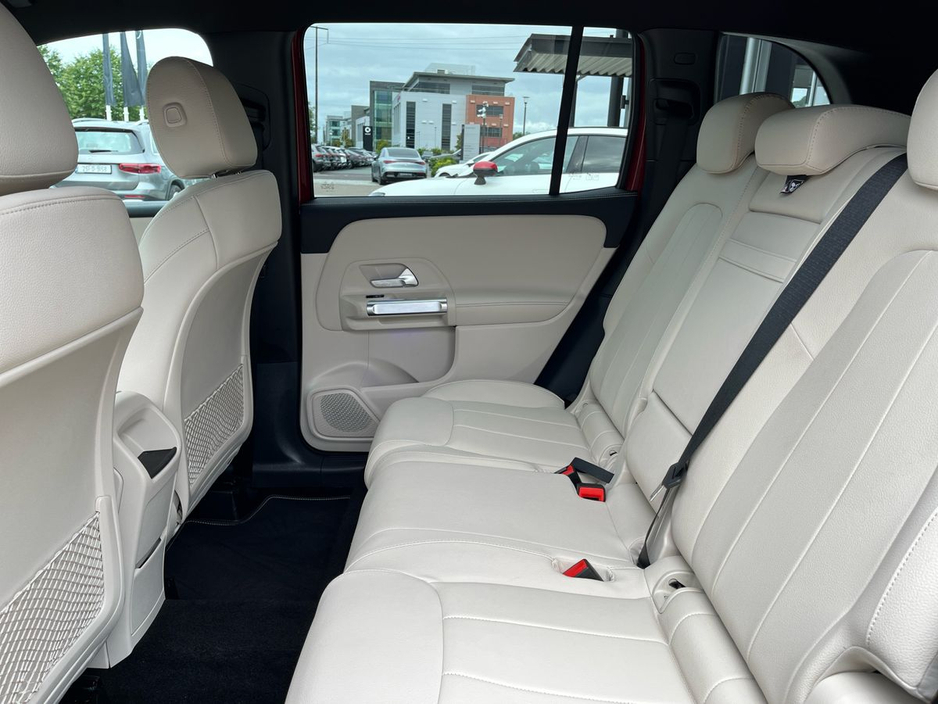 2025 Mercedes-Benz GLB 200D Progressive Line 7 Seater SUV *Saving €12,134 from New* €59,950