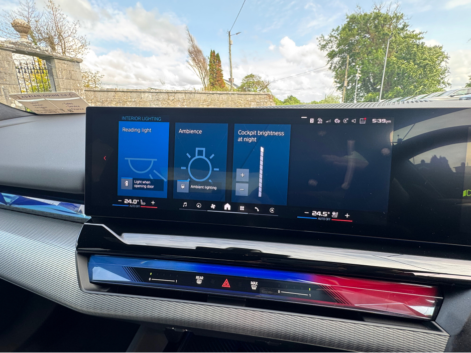 2025 BMW M5 - image 31