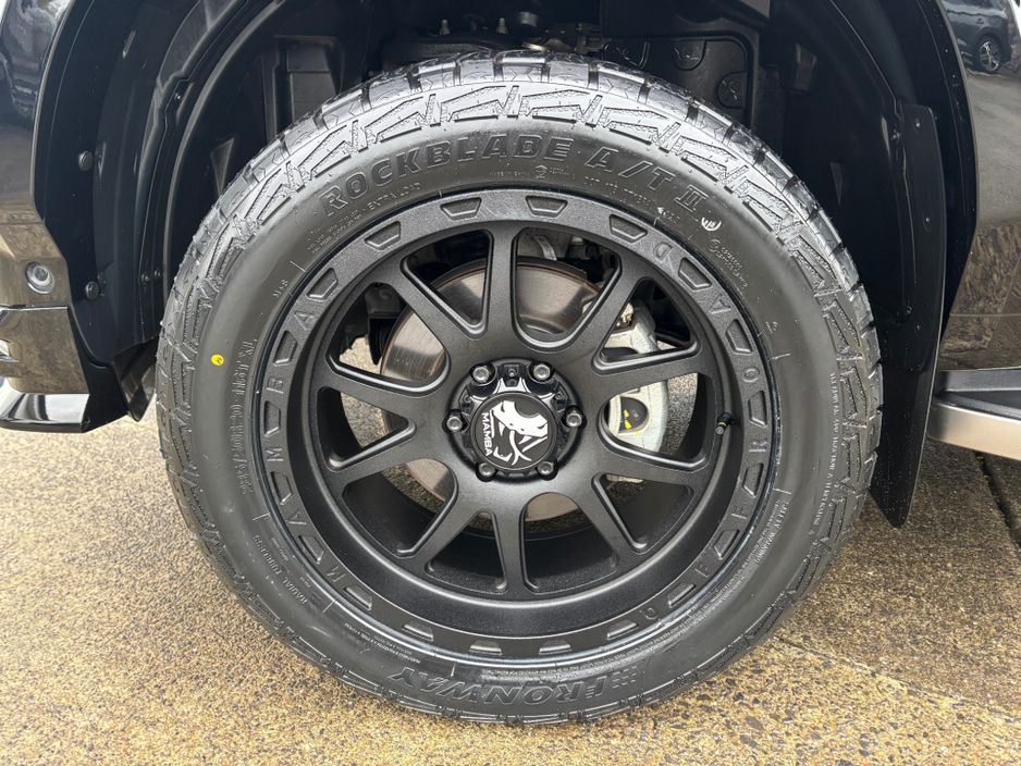 2024 Volkswagen Amarok AVENTURA V6 TDI 4M DC 4MOTION €61,900