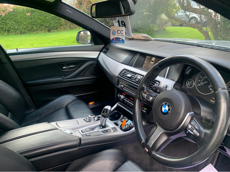 2013 BMW 5 Series - image 8