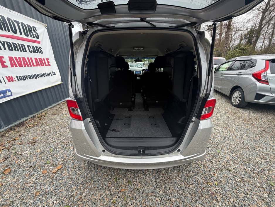 2015 Honda Freed - image 7