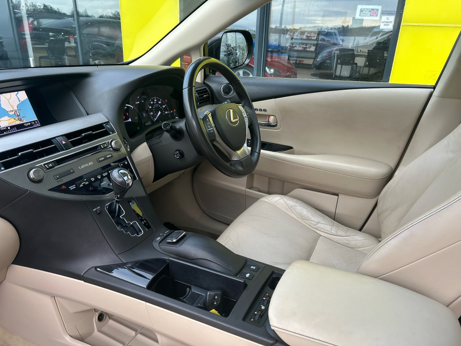 2015 Lexus RX 450 h - image 2