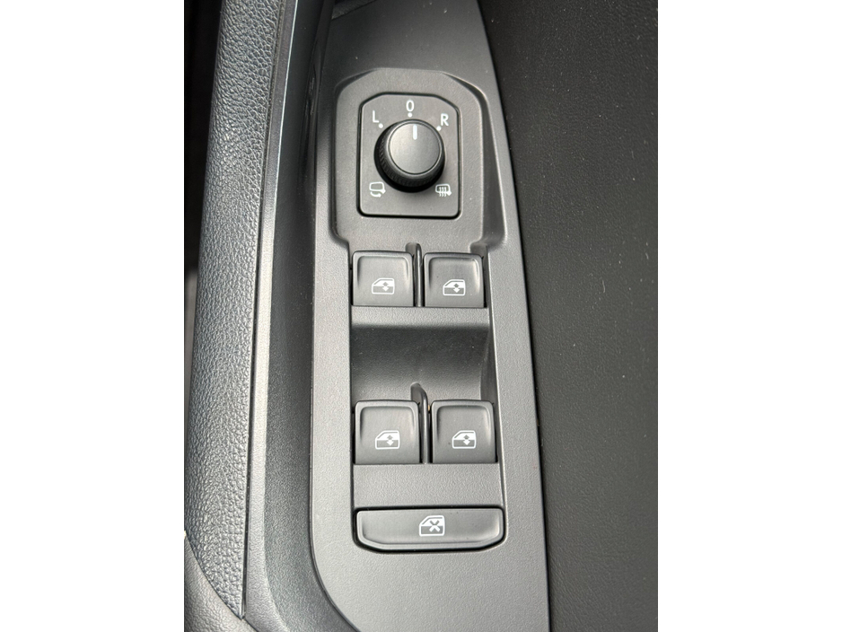 2020 Skoda Kodiaq - image 30