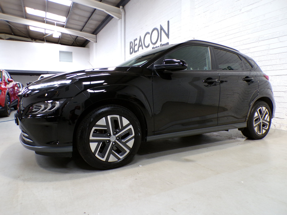 2022 Hyundai Kona 2022*64KWH*ONLY 18,000 MILES*HYUNDAI KONA PREMIUM EV*484KM RANGE*FULL HYUNDAI SERVICE HISTORY*PREMIUM PACK*2 CHARGER*1 OWNER*FANTASTIC CONDITION SPEC Bluetooth,Apple car €22,900