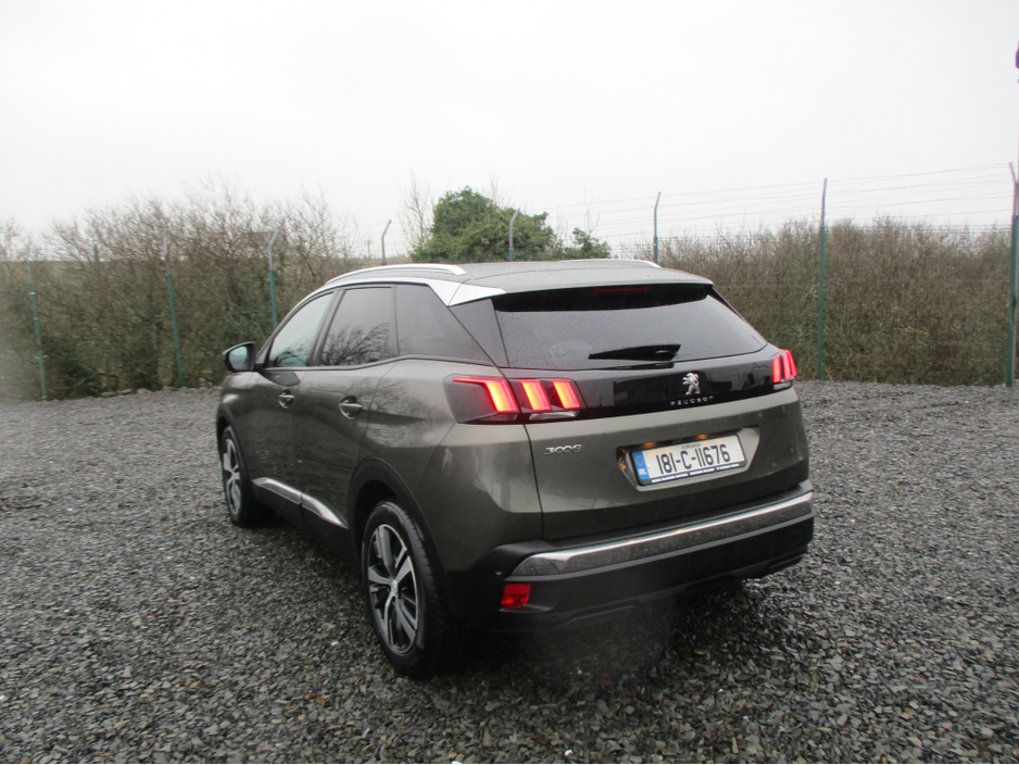 2018 Peugeot 3008 - image 6