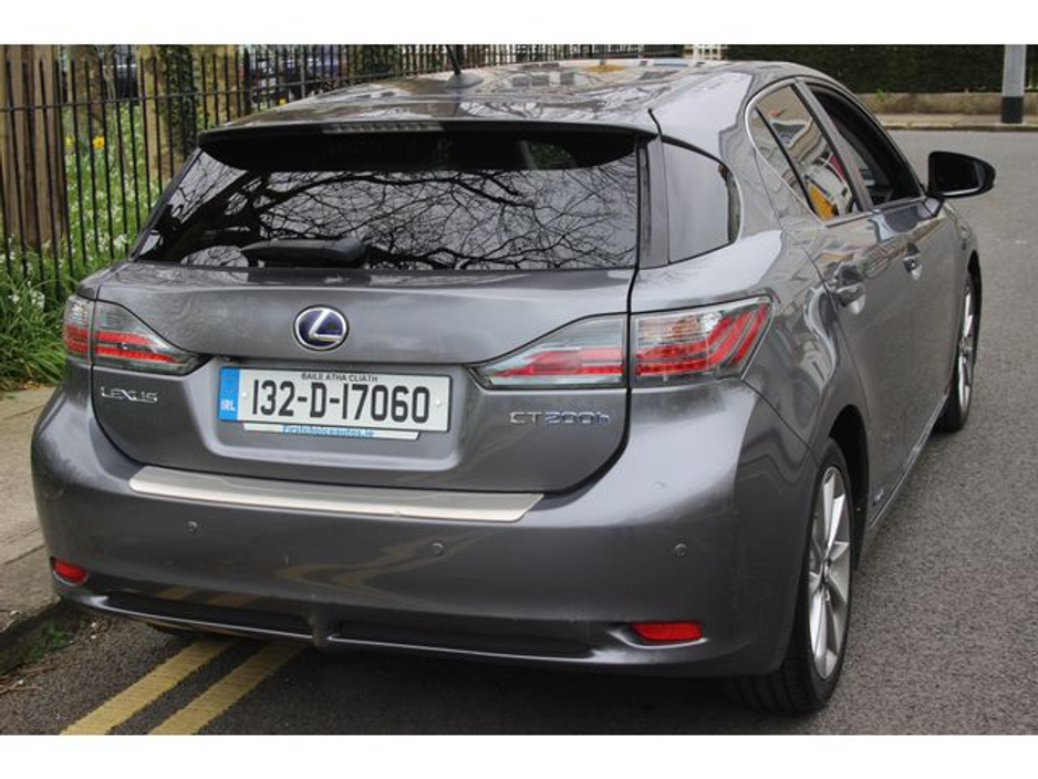 2013 Lexus CT 200 h - image 6