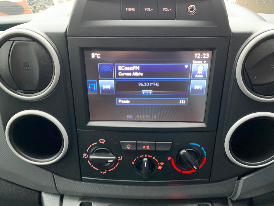 2017 Peugeot Partner 1.6 HDI 75BHP PROFESSIONAL 3 SEATER // PRICE EXCL. VAT // ONE OWNER // EXCELLENT SERVICE HISTORY // €6,463