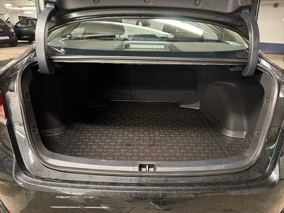 2024 Toyota Corolla HYBRID LUNA AUTO SALOON // TOYOTA SAFETY SENSE // REAR CAMERA // BLUETOOTH // AIR CON // TOYOTA WARRANTY €29,945