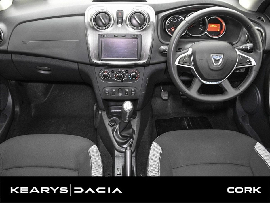 2019 Dacia Sandero Stepway - image 4