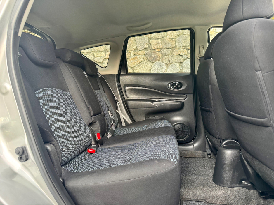 2015 Nissan Note - image 18