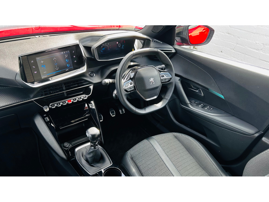 2023 Peugeot 2008 - image 5