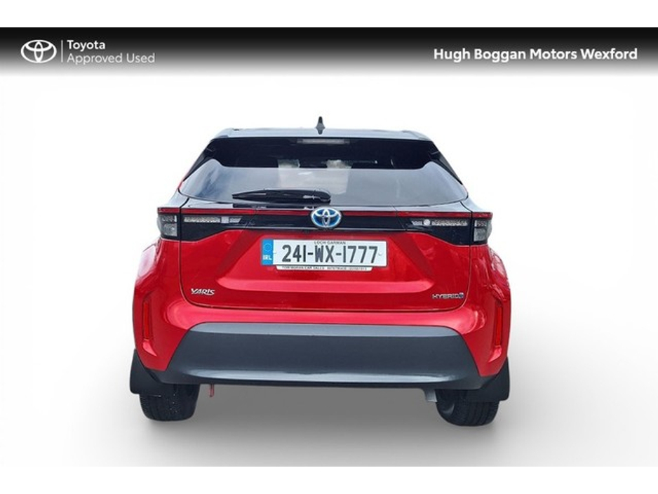 2024 Toyota Yaris Cross LUNA SPORT BITONE, MINT CONDITION €29,995