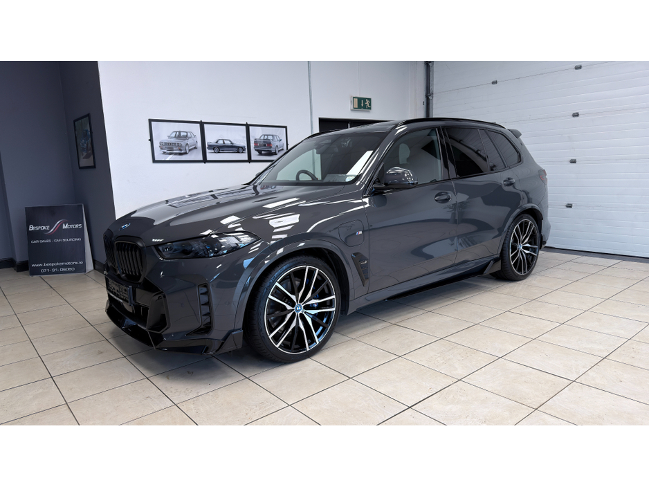 2023 BMW X5 - image 27