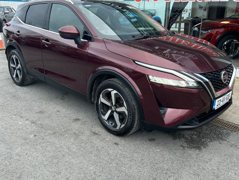 2022 Nissan Qashqai - image 3