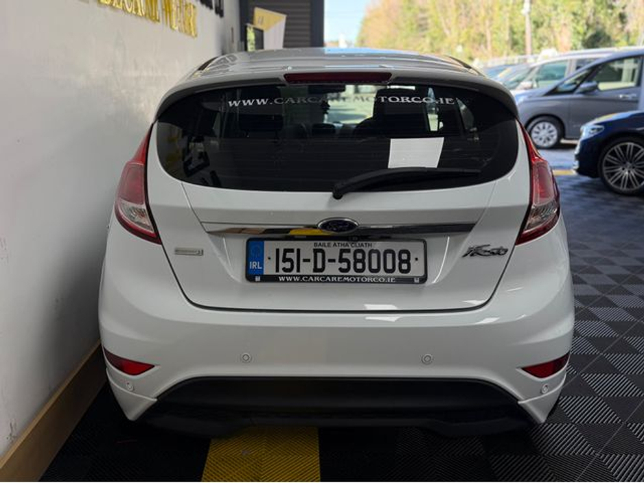 2015 Ford Fiesta - image 5