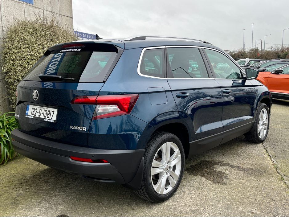 2019 Skoda Karoq - image 4