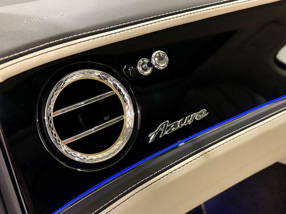 2025 Bentley Flying Spur 3.0 V6 E-HYBRID AZURE=AS NEW//HUGE SPEC=PAN ROOF//BALANCE OF BENTLEY WARRANTY=ONLY €150 ANNUAL ROAD TAX//TAILORED FINANCE PACKAGES AVAILABLE=TRADE INS €249,995