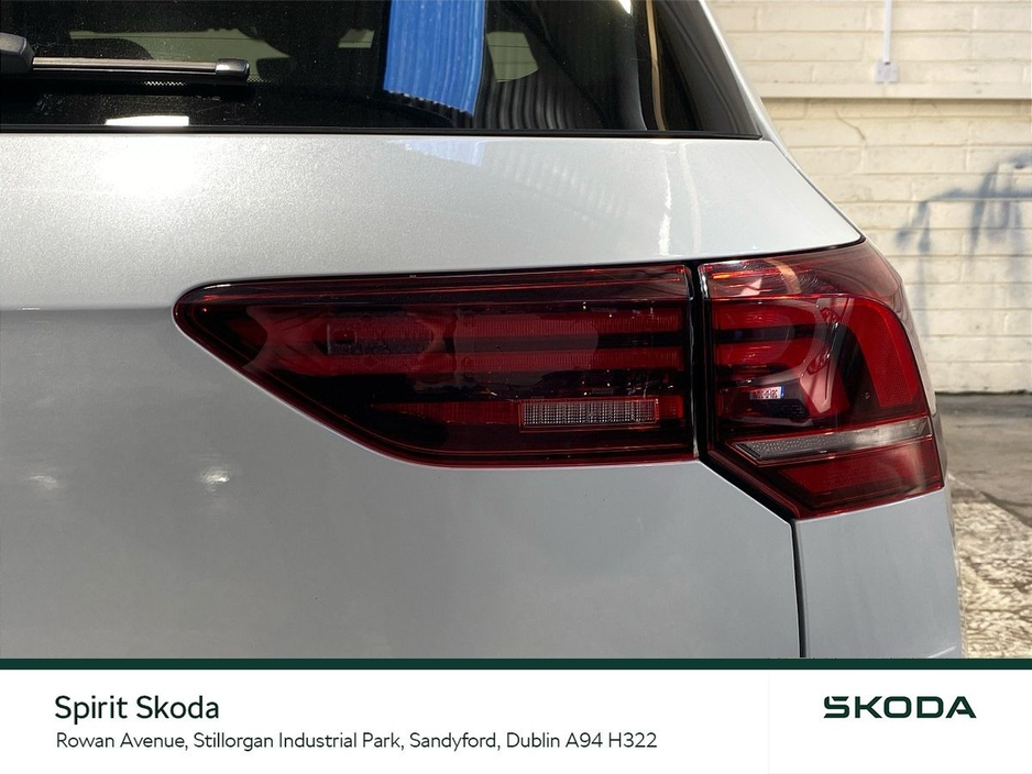 2024 Volkswagen Golf - image 18