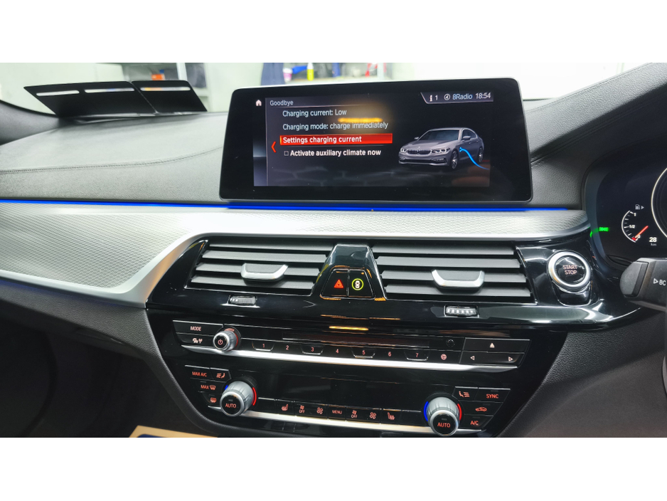 2018 BMW 5 Series - image 21