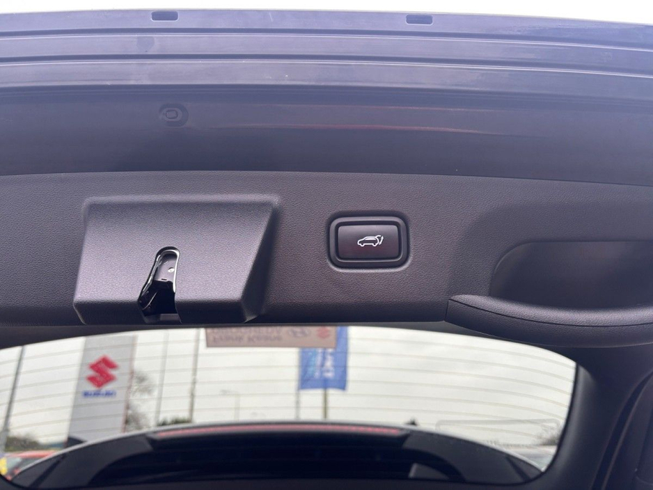 2022 Hyundai Tucson - image 25