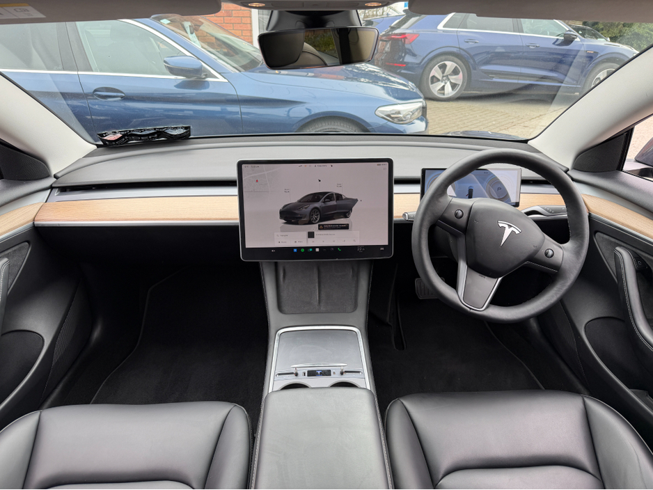2023 Tesla Model 3 - image 25