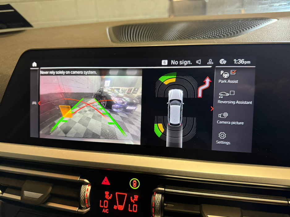 2022 BMW 3 Series 330e SE Pro Auto €22,900