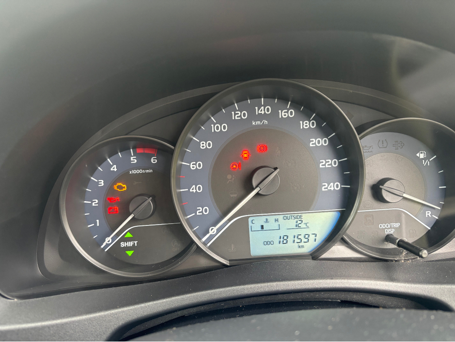 2018 Toyota Corolla - image 11