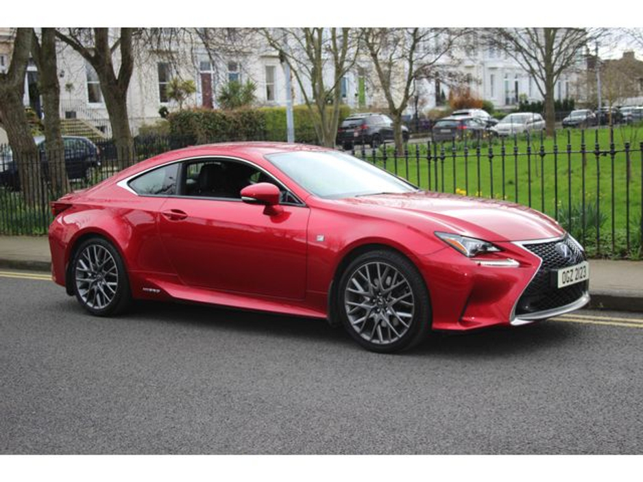 2016 Lexus RC 300 h - image 6