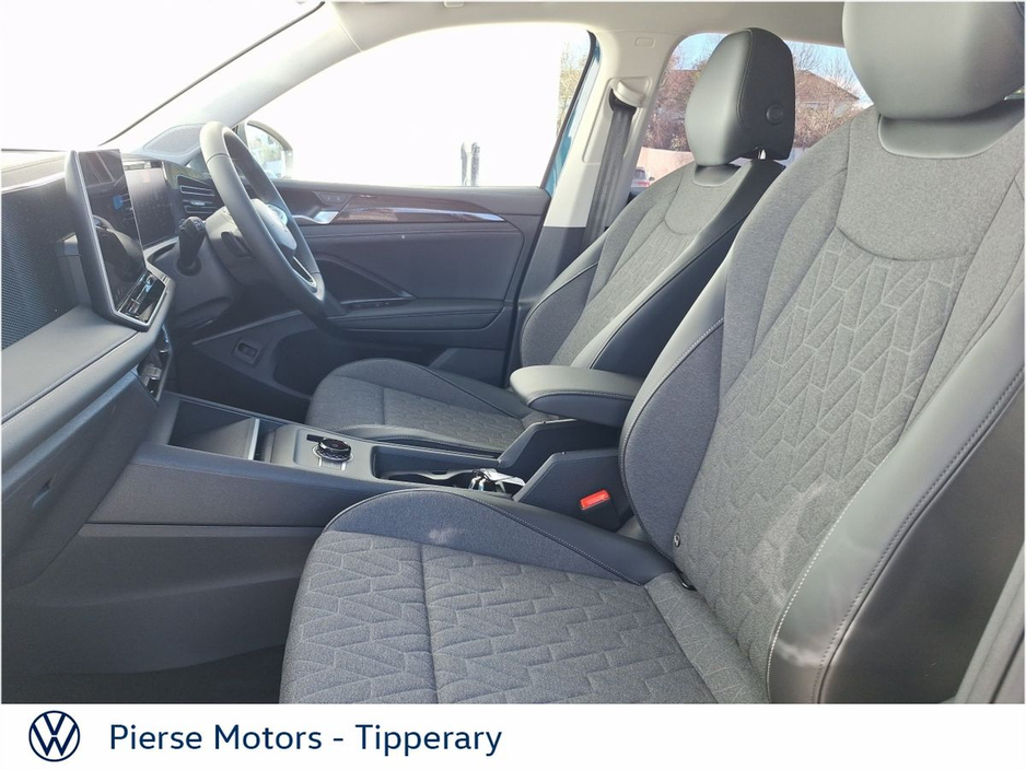 2026 Volkswagen Tiguan - image 7