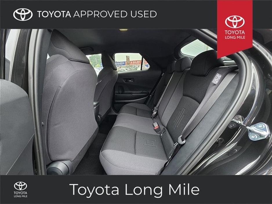 2025 Toyota C-HR 1.8 Hybrid Sport 5dr €37,949