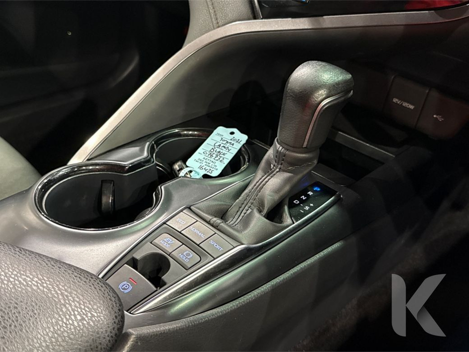 2021 Toyota Camry - image 20