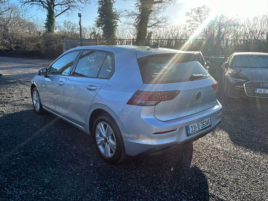 2023 Volkswagen Golf  €25,850