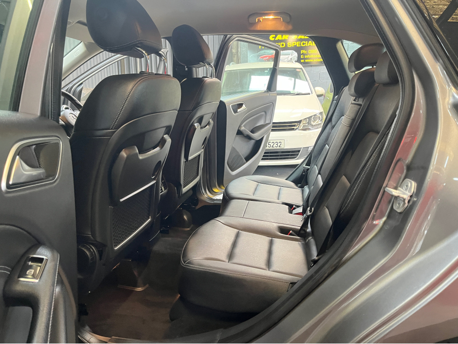 2016 Mercedes-Benz B Class - image 11