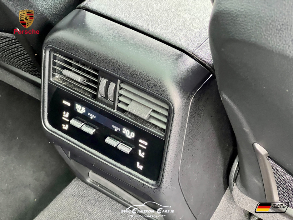 2024 Porsche Cayenne - image 25